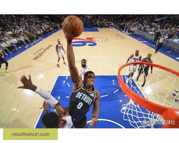 活塞横扫76人锁定东部第一詹金斯乔治复出表现抢眼